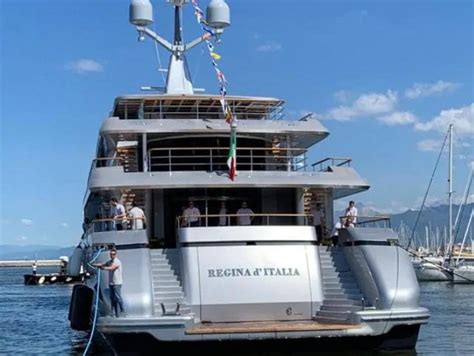 REGINA D'ITALIA Yacht • Stefano Gabbana  Million Superyacht